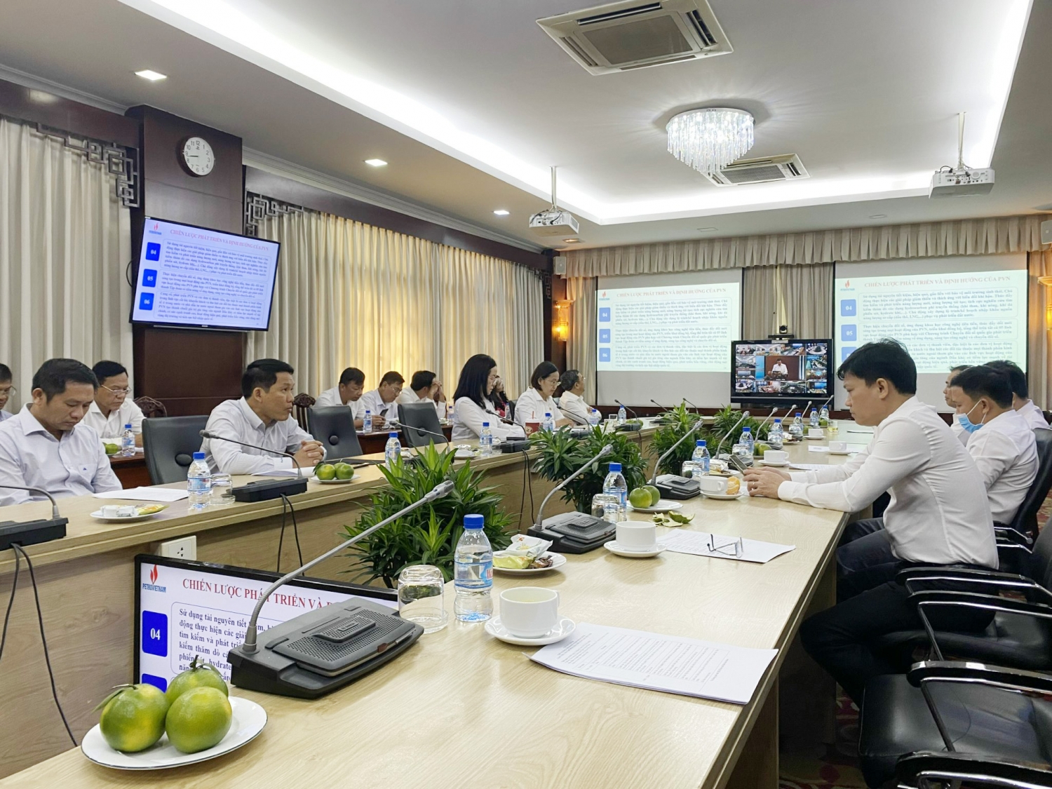 Thủ tướng Chính phủ Phạm Minh Chính làm việc với Petrovietnam Thủ tướng Chính phủ Phạm Minh Chính làm việc với Petrovietnam