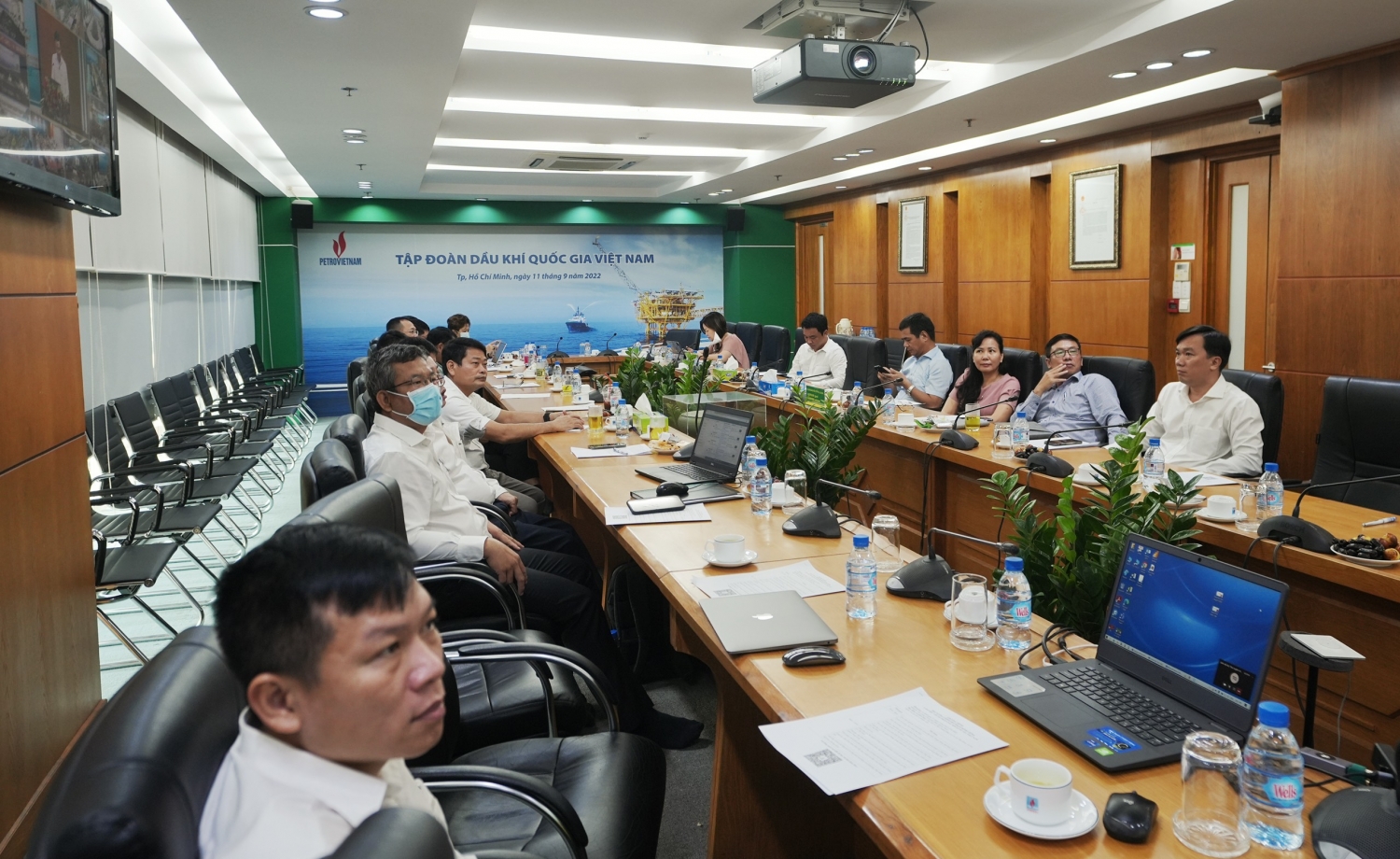 Thủ tướng Chính phủ Phạm Minh Chính làm việc với Petrovietnam Thủ tướng Chính phủ Phạm Minh Chính làm việc với Petrovietnam