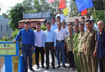 Đạm Cà Mau tài trợ xây cầu giao thông nông thôn tại huyện U Minh