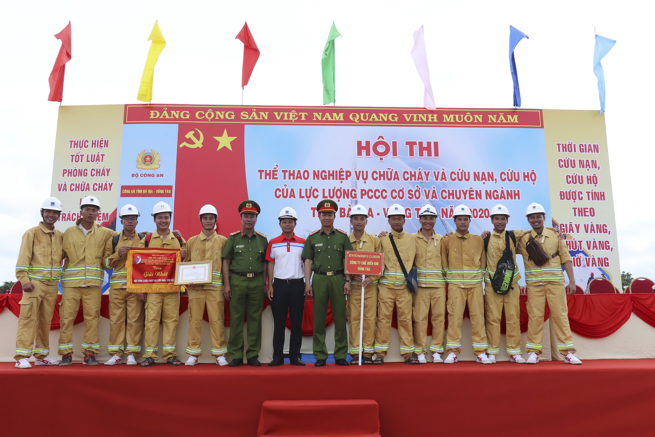 PV GAS hưởng ứng Tháng Phòng chống cháy nổ 2020 pv gas huong ung thang phong chong chay no 2020