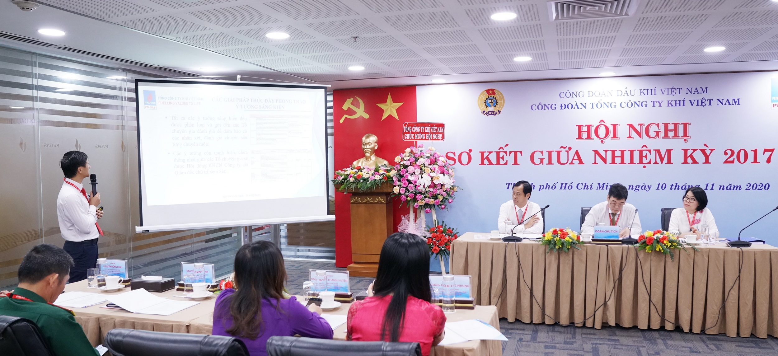 Đại diện Công đoàn KCM tham luận về phong trào thực hiện Văn hóa doanh nghiệp