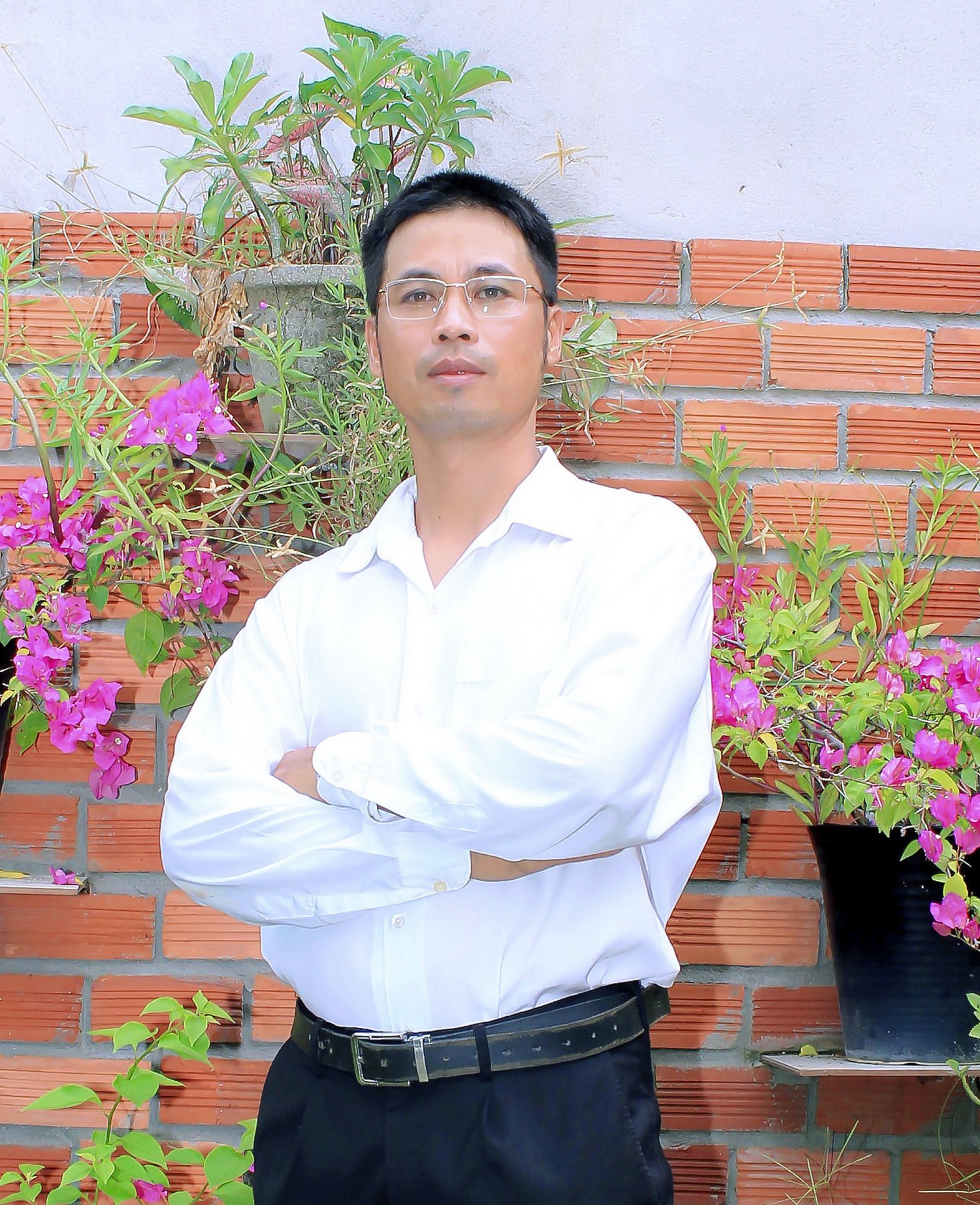 Dinh Cố - 80 mét, 1 giờ sáng và ngọn lửa của niềm tin