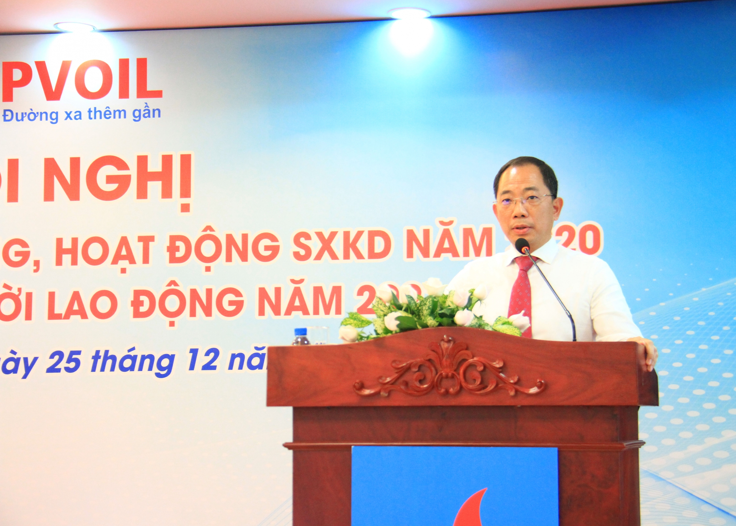Ông Cao Hoài Dương – Bí thư Đảng ủy, Chủ tịch HĐQT PVOIL phát biểu tại Hội nghị