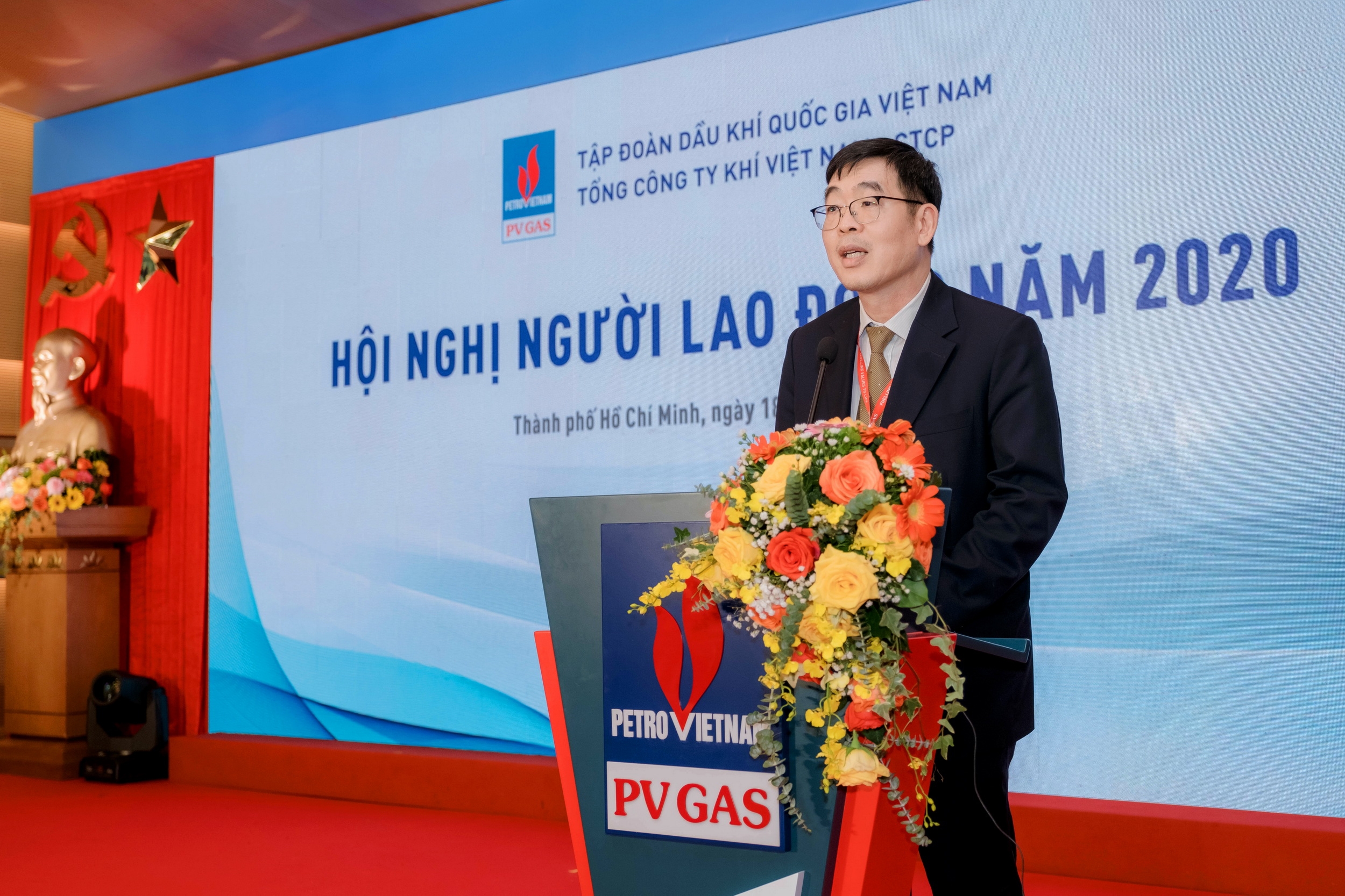 Chủ tịch Công đoàn PV GAS Nguyễn Văn Hùng phát động Thi đua 2021