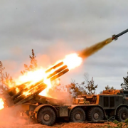 Nga tấn công dữ dội, còi báo động vang lên khắp lãnh thổ Ukraine