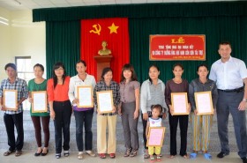 Công ty Đường ống Khí Nam Côn Sơn trao tặng 10 nhà Đại Đoàn Kết