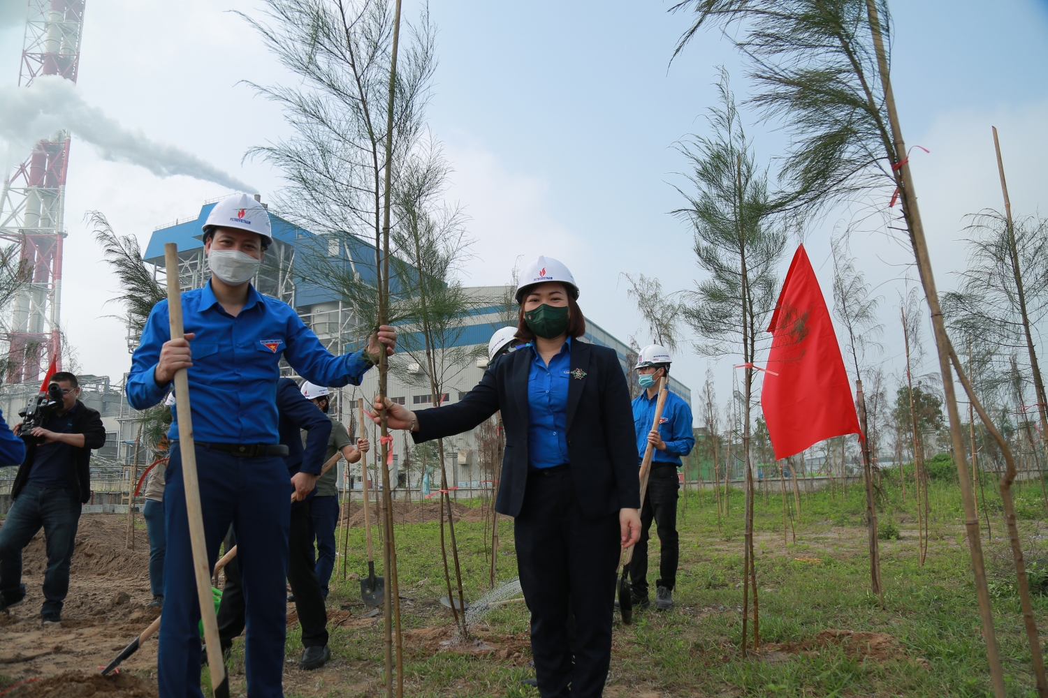 Petrovietnam phát động chương trình trồng 3 triệu cây xanh tại các công trình, địa phương có hoạt động Dầu khí