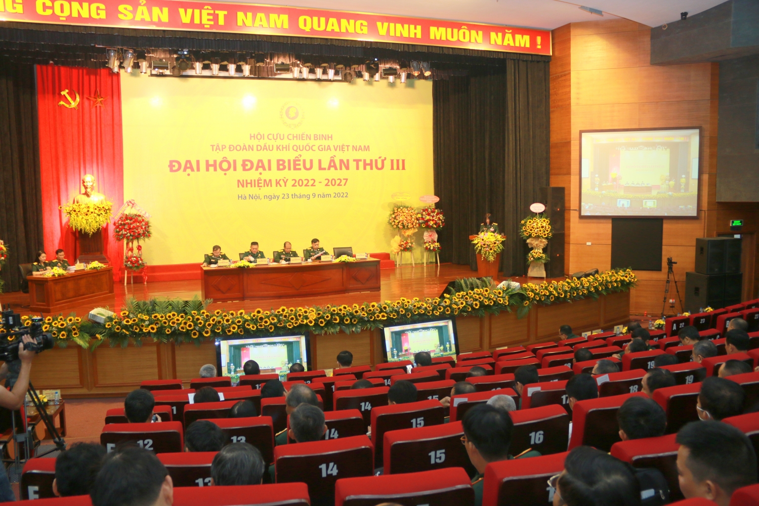 Đại hội đại biểu Hội Cựu chiến binh Tập đoàn Dầu khí Quốc gia Việt Nam lần thứ III, nhiệm kỳ 2022-2027 Đại hội đại biểu Hội Cựu chiến binh Tập đoàn Dầu khí Quốc gia Việt Nam lần thứ III, nhiệm kỳ 2022-2027