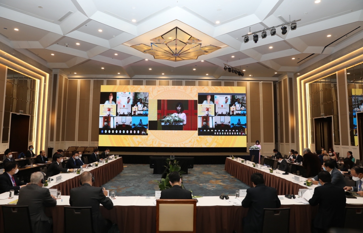 Chiến lược tài chính và các giải pháp phục hồi, phát triển kinh tế Việt Nam giai đoạn 2021-2030