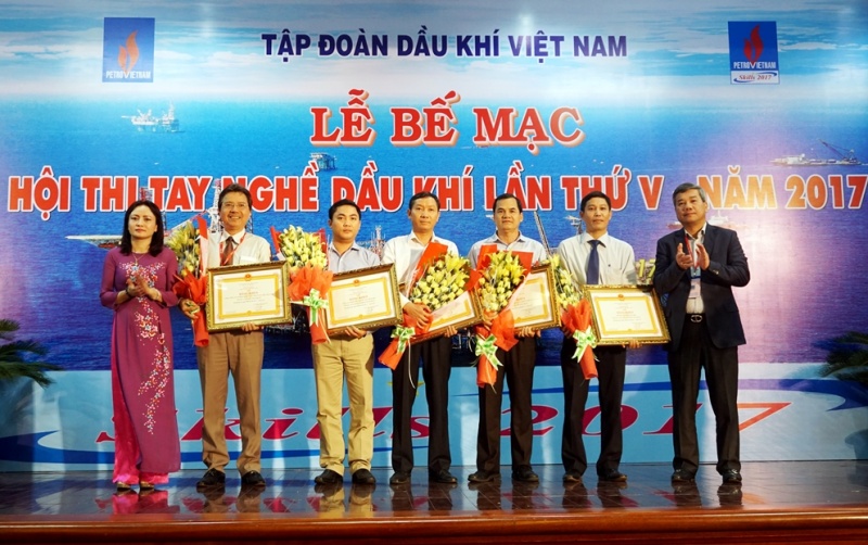 be mac va trao giai hoi thi tay nghe dau khi lan v nam 2017