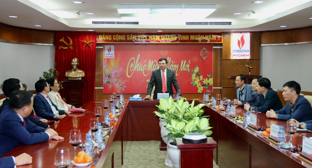 Chủ tịch HĐTV Petrovietnam Hoàng Quốc Vượng và đoàn công tác thăm, chúc Tết CBCNV PVChem