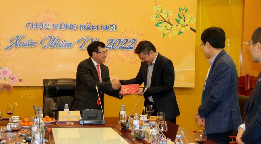 Chủ tịch HĐTV Petrovietnam Hoàng Quốc Vượng thăm và chúc Tết các đơn vị dầu khí tại Hà Nội Chủ tịch HĐTV Petrovietnam Hoàng Quốc Vượng thăm và chúc Tết các đơn vị dầu khí tại Hà Nội