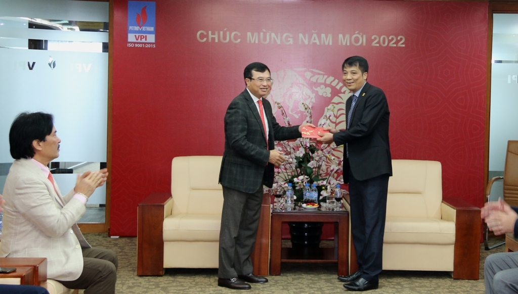 Chủ tịch HĐTV Petrovietnam Hoàng Quốc Vượng thăm và chúc Tết các đơn vị dầu khí tại Hà Nội Chủ tịch HĐTV Petrovietnam Hoàng Quốc Vượng thăm và chúc Tết các đơn vị dầu khí tại Hà Nội