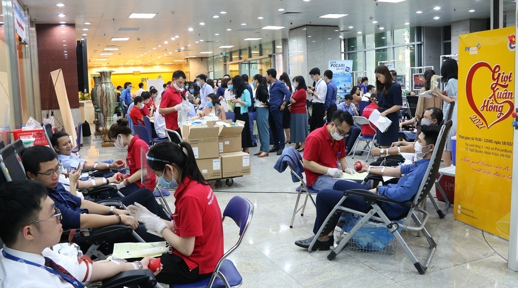 Ngày hội hiến máu “Giọt xuân hồng PVcomBank” Ngày hội hiến máu “Giọt xuân hồng PVcomBank”