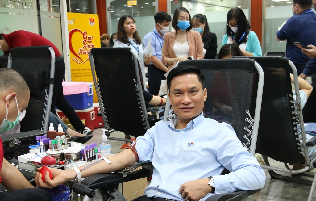Ngày hội hiến máu “Giọt xuân hồng PVcomBank” Ngày hội hiến máu “Giọt xuân hồng PVcomBank”
