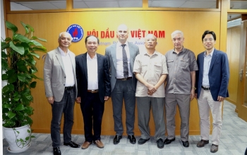 Hội Dầu khí Việt Nam làm việc với Công ty Gazprom EP International
