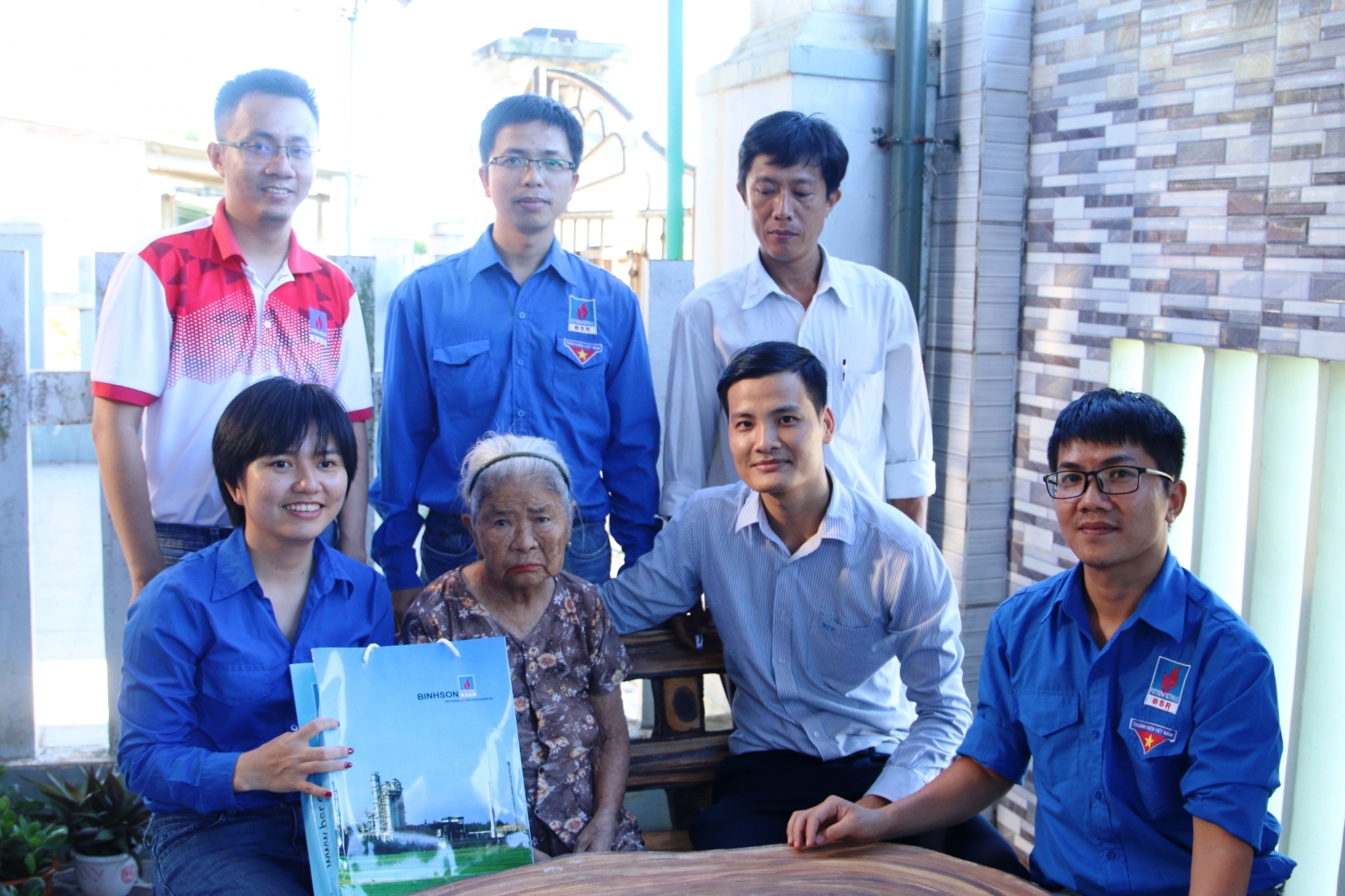 Tuổi trẻ PVN tổ chức nhiều hoạt động tri ân Ngày Thương binh Liệt sĩ tuoi tre pvn to chuc nhieu hoat dong tri an ngay thuong binh liet si