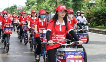 Đạp xe diễu hành hưởng ứng Tháng Phòng chống cháy nổ 2020