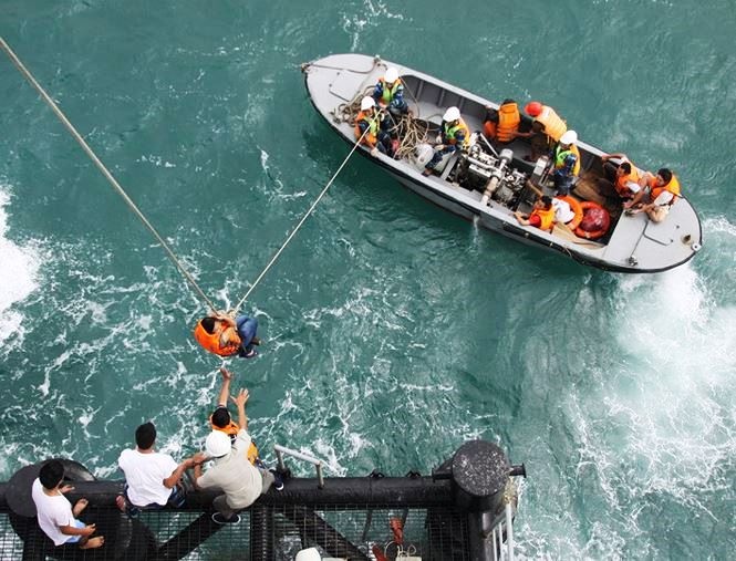 Vietsovpetro khai mạc triển lãm ảnh “Biển đảo Tổ quốc” vietsovpetro khai mac trien lam anh bien dao to quoc