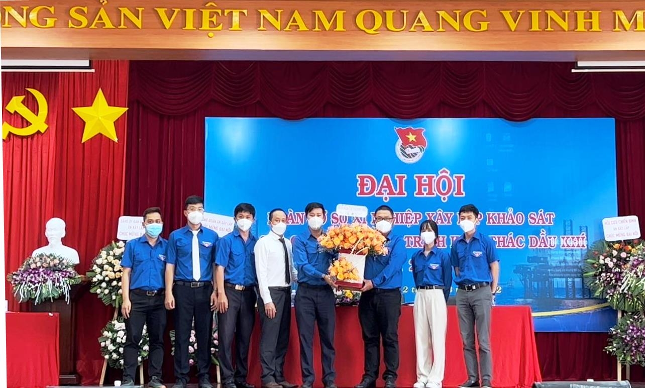 Đoàn cơ sở Xí nghiệp Xây lắp tổ chức thành công Đại hội đại biểu lần thứ VIII