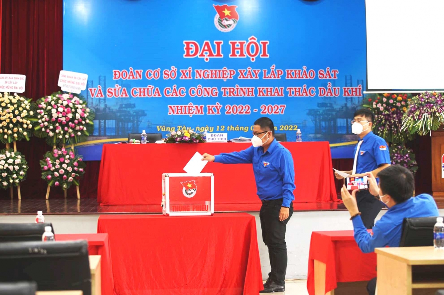 Đoàn cơ sở Xí nghiệp Xây lắp tổ chức thành công Đại hội đại biểu lần thứ VIII