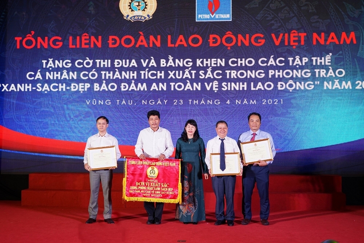CĐ DKVN phát động Tháng Công nhân 2021 và Tháng hành động về ATVSLĐ năm 2021