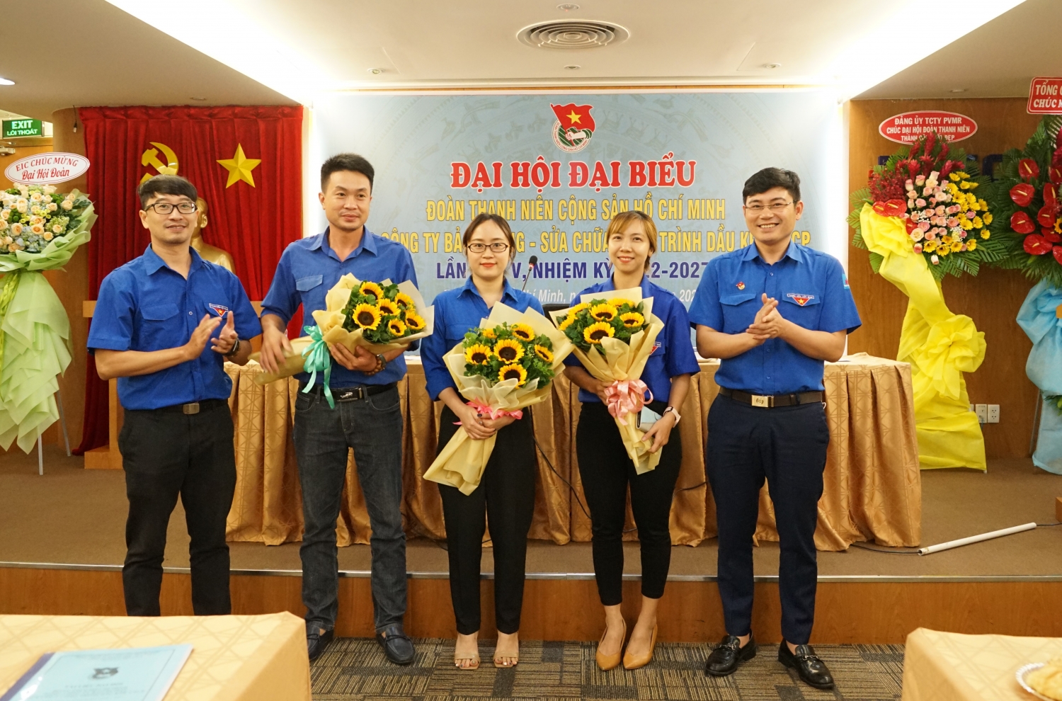 Tuổi trẻ PVMR: Tiên phong - Cống hiến - Gương mẫu - Đoàn kết - Sáng tạo Tuổi trẻ PVMR: Tiên phong - Cống hiến - Gương mẫu - Đoàn kết - Sáng tạo