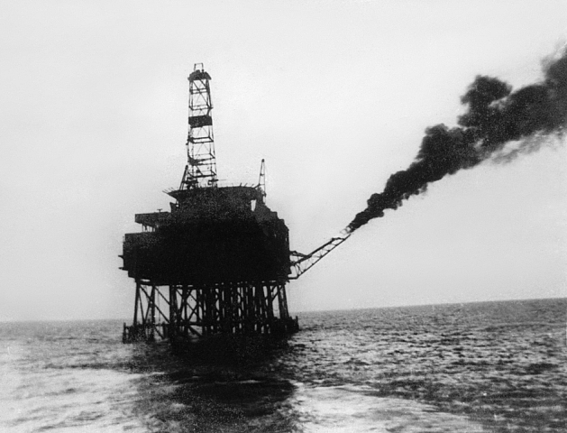 Vietsovpetro: 38 năm từ Bạch Hổ đến Cá Tầm vietsovpetro 38 nam tu bach ho den ca tam