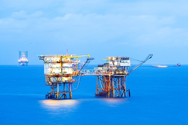 Vietsovpetro: 38 năm từ Bạch Hổ đến Cá Tầm vietsovpetro 38 nam tu bach ho den ca tam