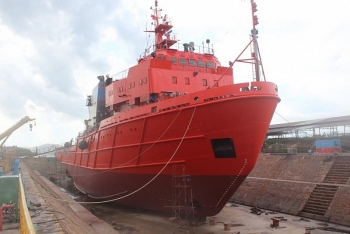Khẩn trương hoàn thành dự án bảo dưỡng tàu Sông Dinh 01