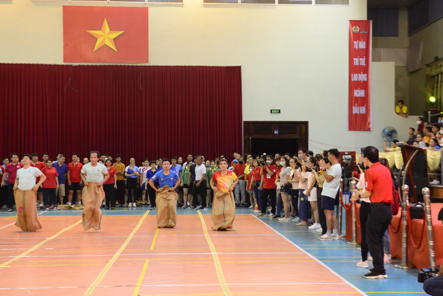 Khai mạc Hội thao ngành Dầu khí khu vực phía Nam năm 2022