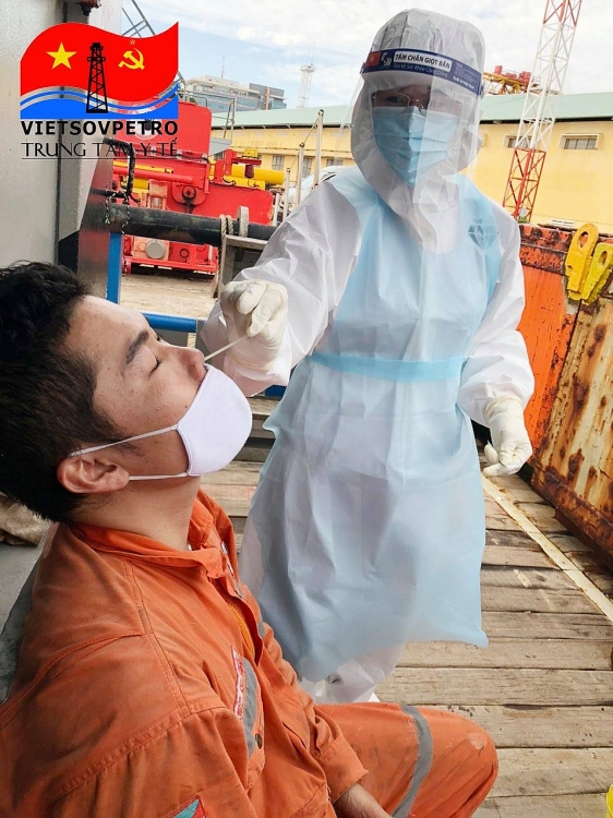 Lấy mẫu trên tàu tại cảng VSP