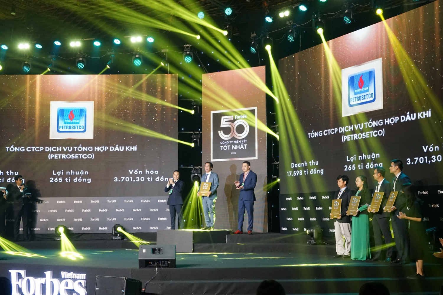 Bốn doanh nghiệp dầu khí được vinh danh trong Top 50 công ty niêm yết tốt nhất Việt Nam