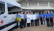 Petrovietnam trao tặng xe cứu thương cho Bệnh viện Chợ Rẫy