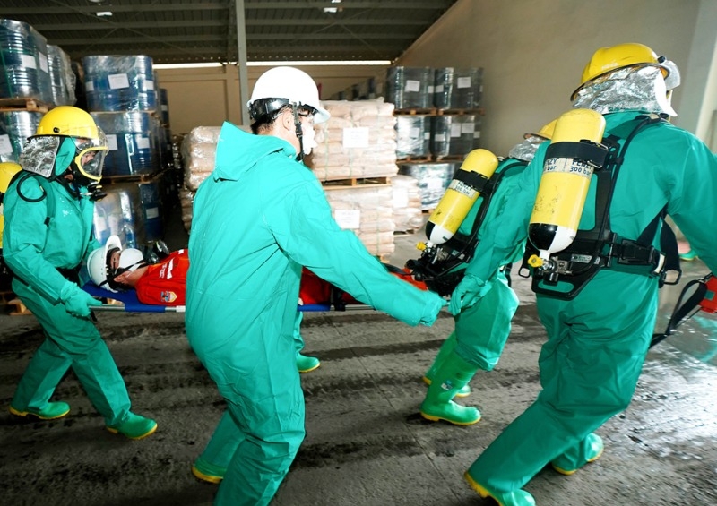 Diễn tập ứng phó sự cố cháy tại Cụm kho Cảng Vietsovpetro