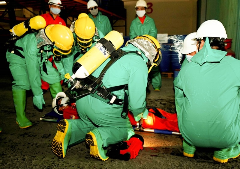 Diễn tập ứng phó sự cố cháy tại Cụm kho Cảng Vietsovpetro