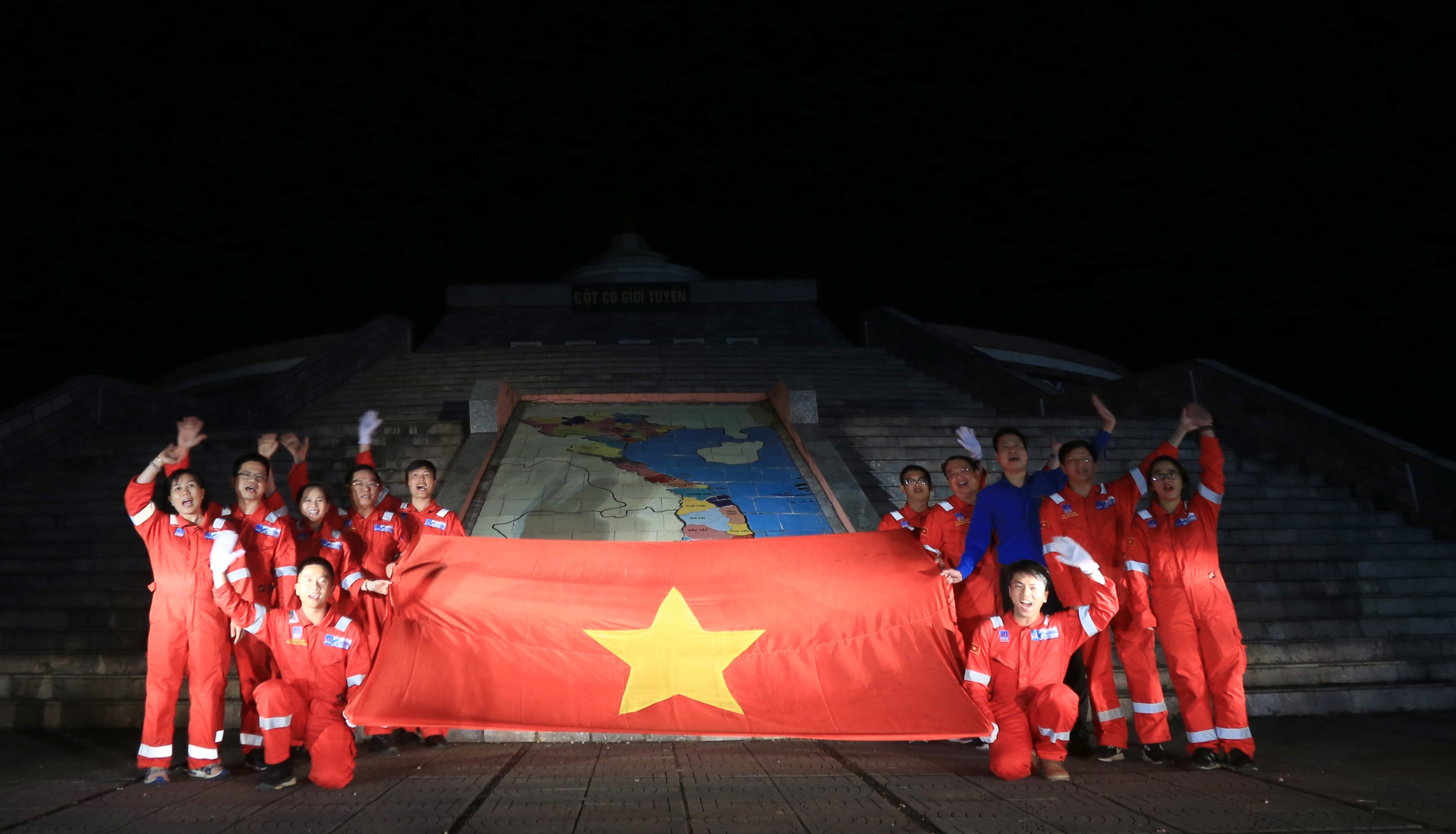 Hành trình Mùa Xuân từ những giếng dầu: Xúc động những hình ảnh từ Dung Quất Hành trình Mùa Xuân từ những giếng dầu: Xúc động những hình ảnh từ Dung Quất