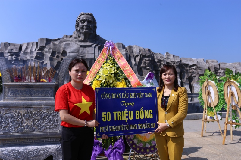 cong doan dau khi tri an me vnah va huong den bien dao que huong