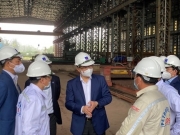 Tổng Giám đốc Petrovietnam Lê Mạnh Hùng thị sát công tác chế tạo hệ thống băng tải than cho NMNĐ Thái Bình 2 tại DQS