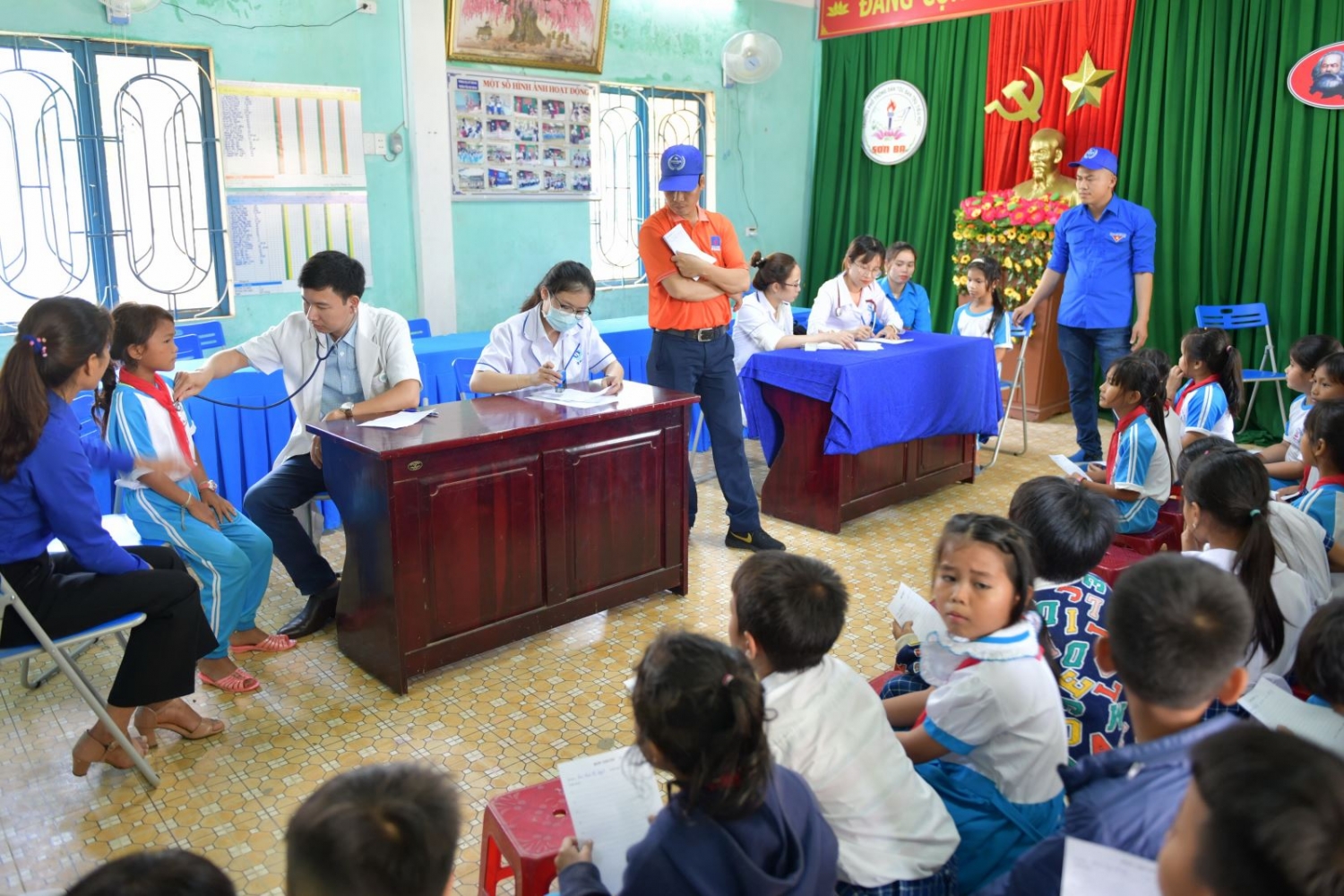 Chương trình ASXH về nguồn với chủ đề Ngày hội thống nhất của Đoàn Thanh niên Khối Nhà máy BSR Chương trình ASXH về nguồn với chủ đề Ngày hội thống nhất của Đoàn Thanh niên Khối Nhà máy BSR