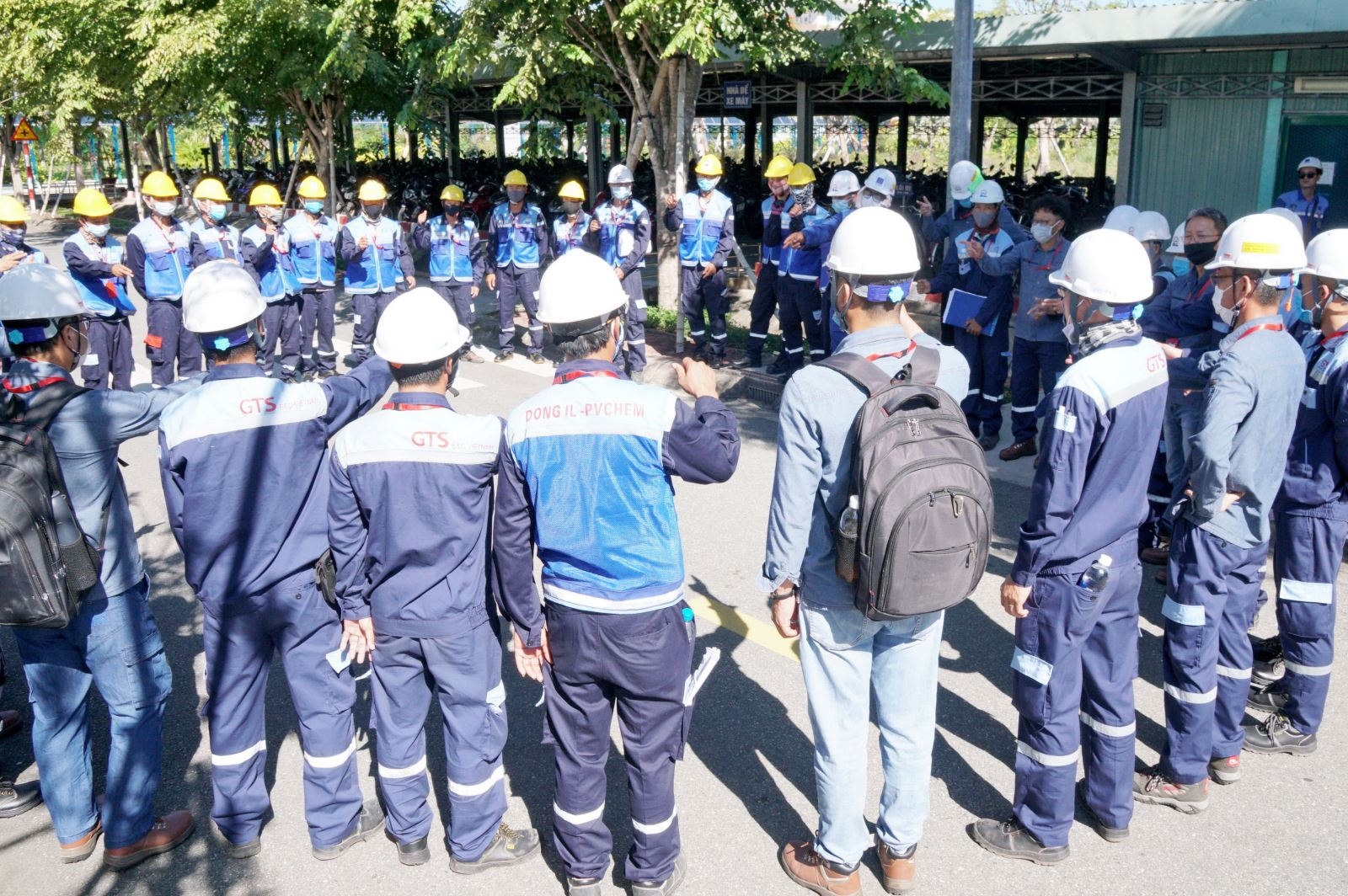 Ngày đầu tiên trên công trường BDTT lần 4 NMLD Dung Quất ngay dau tien tren cong truong bdtt lan 4 nmld dung quat