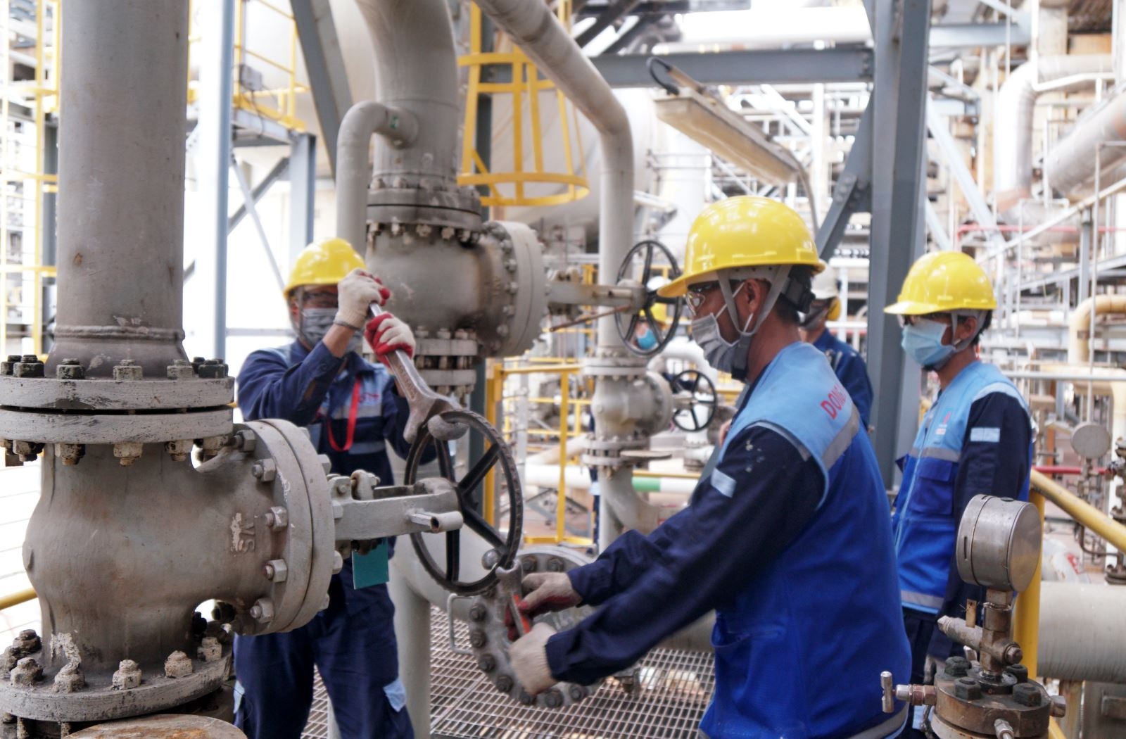 Ngày đầu tiên trên công trường BDTT lần 4 NMLD Dung Quất ngay dau tien tren cong truong bdtt lan 4 nmld dung quat
