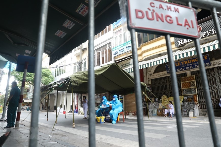Thủ tướng yêu cầu thực hiện quyết liệt hơn, hiệu quả hơn các biện pháp phòng, chống dịch