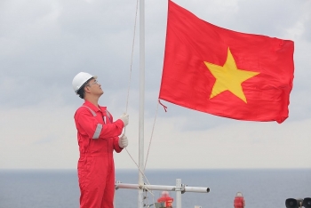 Về các dự án Dầu khí ở miền Trung Việt Nam
