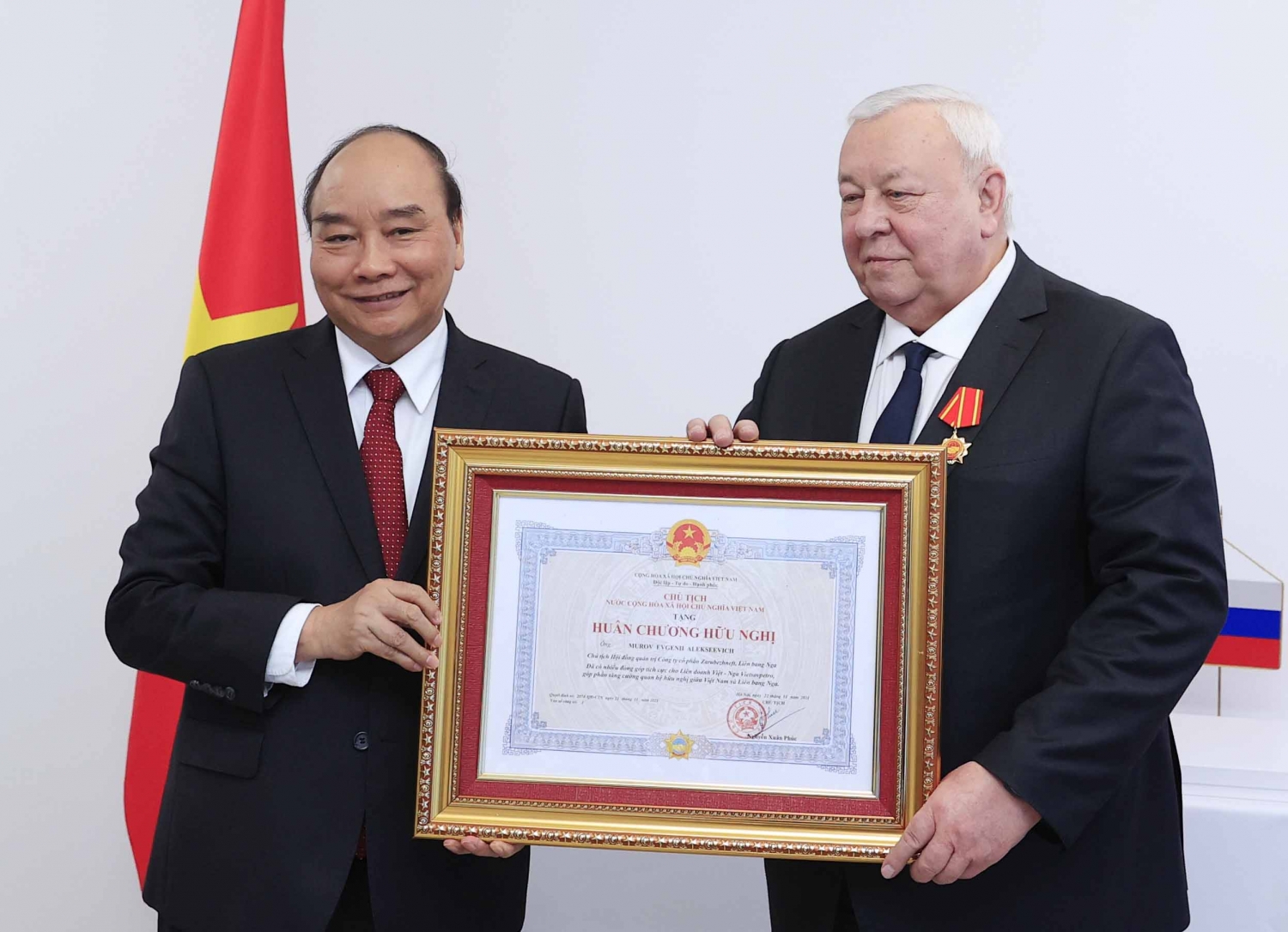 Chủ tịch nước Nguyễn Xuân Phúc thăm Công ty dầu khí Zarubezhneft