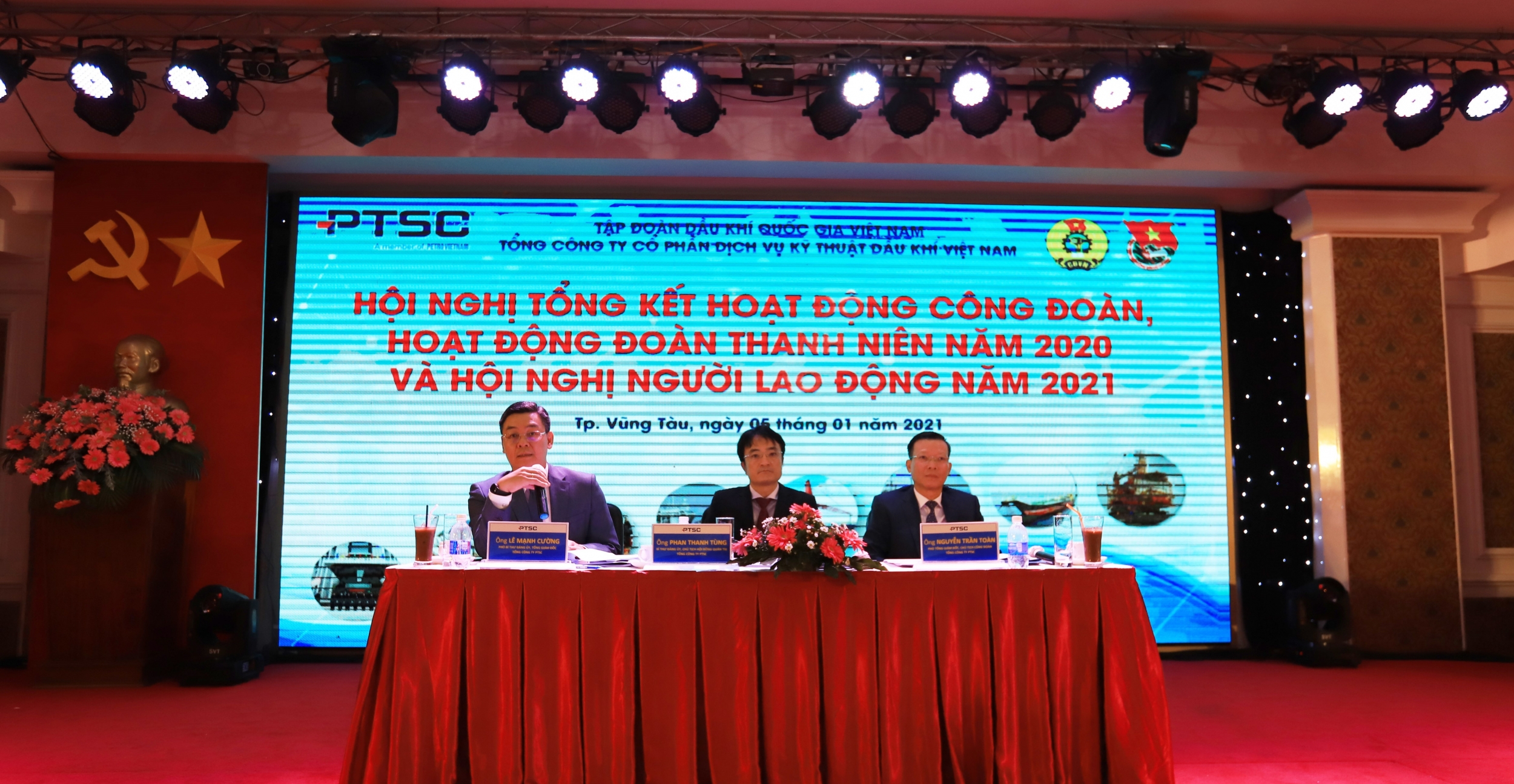 Năm 2020: Trong thành công của Petrovietnam có đóng góp vô cùng to lớn của PTSC Năm 2020: Trong thành công của Petrovietnam có đóng góp vô cùng to lớn của PTSC