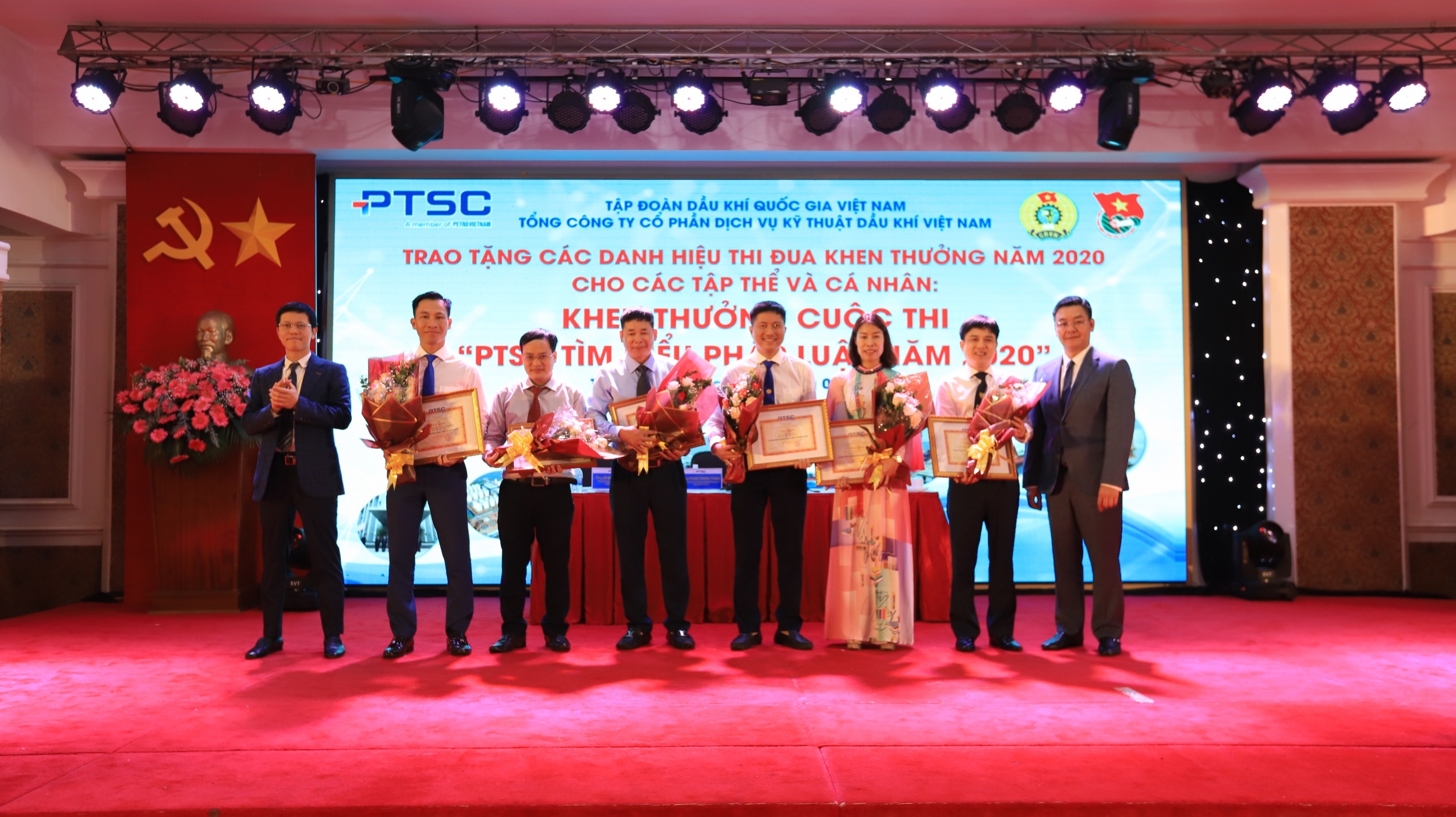 Năm 2020: Trong thành công của Petrovietnam có đóng góp vô cùng to lớn của PTSC Năm 2020: Trong thành công của Petrovietnam có đóng góp vô cùng to lớn của PTSC