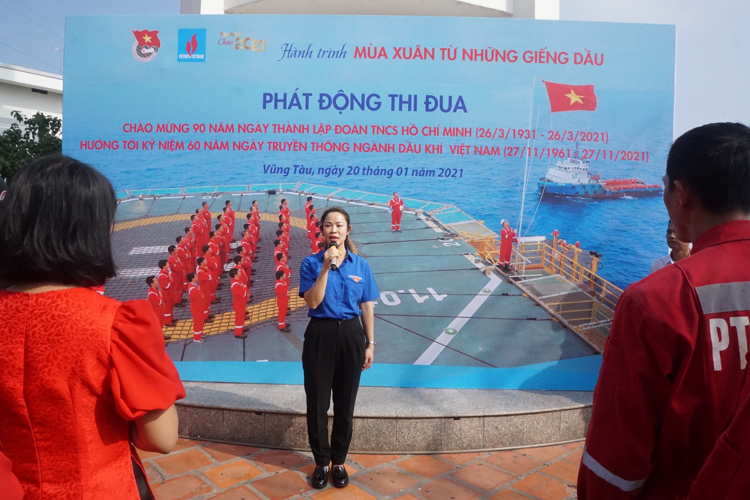 Phát động thi đua “Tuổi trẻ Dầu khí tiếp nối truyền thống, lan tỏa văn hóa Petrovietnam” Phát động thi đua “Tuổi trẻ Dầu khí tiếp nối truyền thống, lan tỏa văn hóa Petrovietnam”