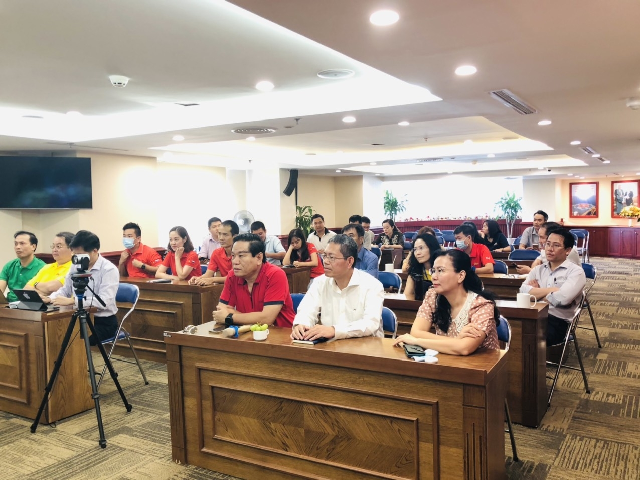 Đảng bộ Tập đoàn Dầu khí Quốc gia Việt Nam tham gia học tập, quán triệt Nghị quyết Đại hội XIII của Đảng Đảng bộ Tập đoàn Dầu khí Quốc gia Việt Nam tham gia học tập, quán triệt Nghị quyết Đại hội XIII của Đảng