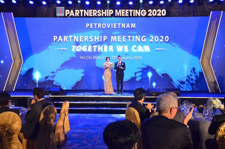 Petrovietnam gặp mặt các nhà thầu dầu khí năm 2020 petrovietnam gap mat cac nha thau dau khi nam 2020